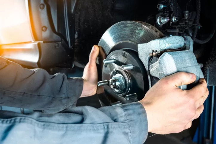 Mobile repair for minivans
